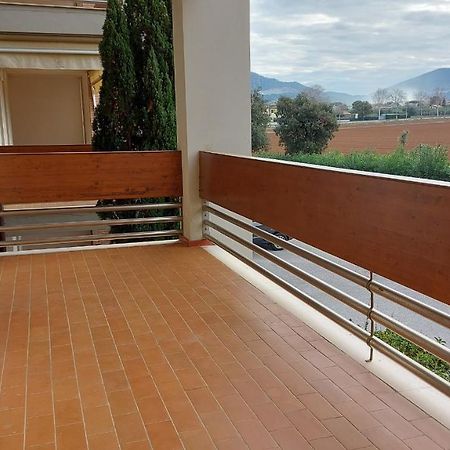 Appartamento Santa Costanza Con Piscina Сан-Винченцо Экстерьер фото
