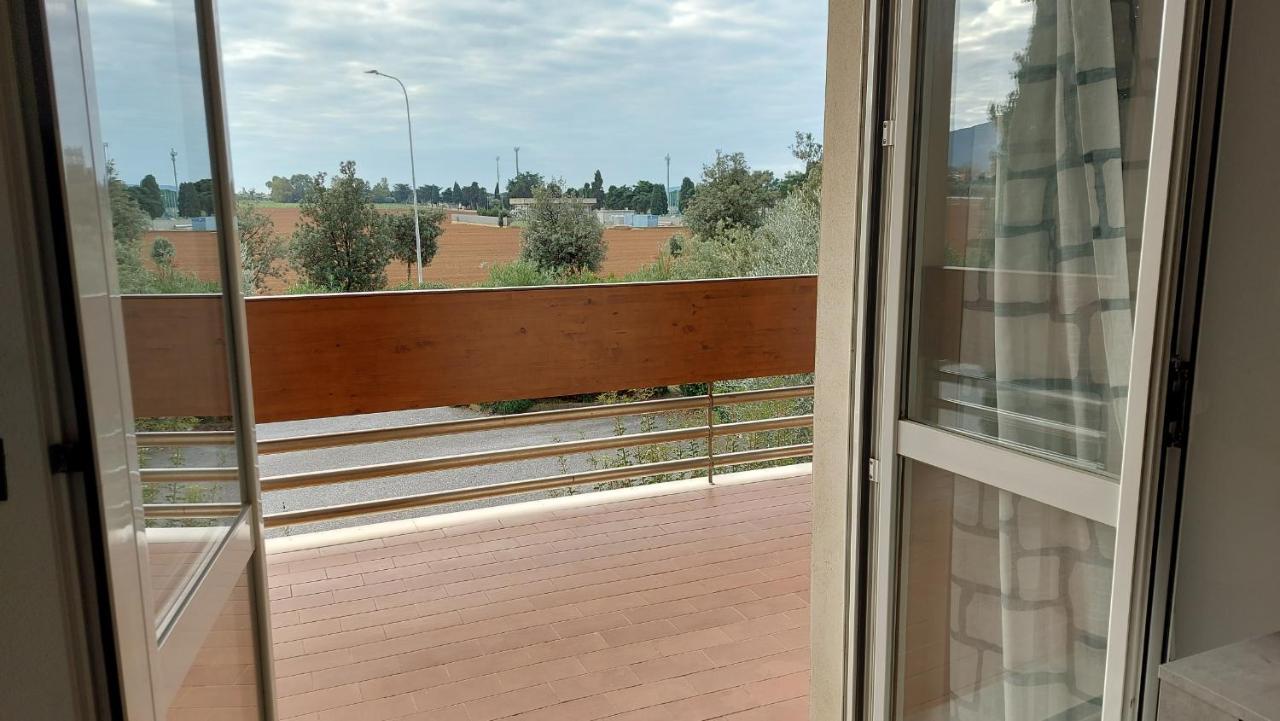 Appartamento Santa Costanza Con Piscina Сан-Винченцо Экстерьер фото